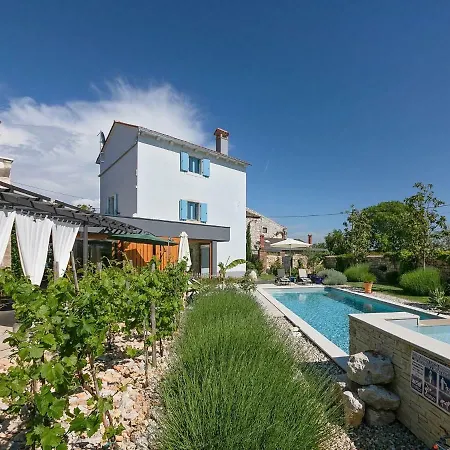 Unique Villa With Saltwater Swimming Pool In Porec Porec
