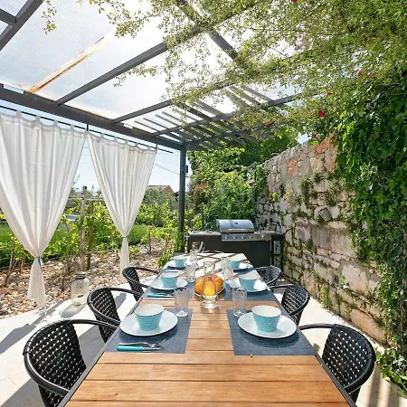 Unique Villa With Saltwater Swimming Pool In Porec Porec